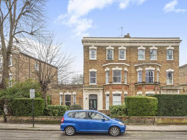 Flat for sale in Holloway, Lower Holloway