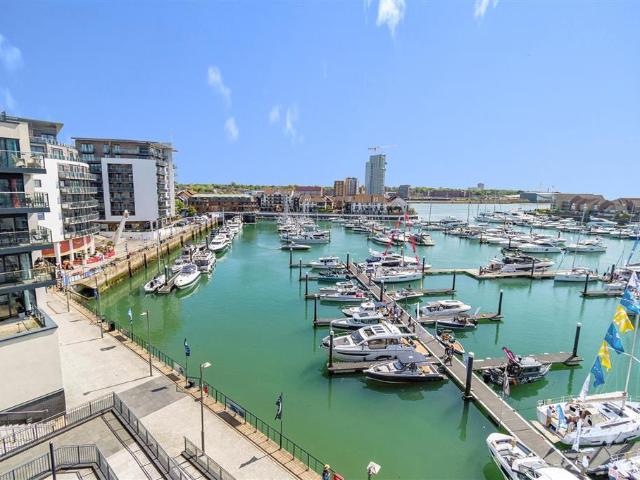 Flat for sale in St Mary's, Isle Of Man