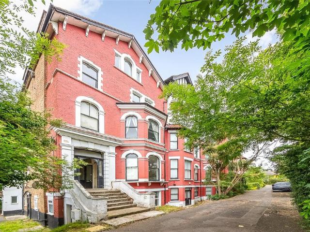 Flat for sale in Anerley, Greater London