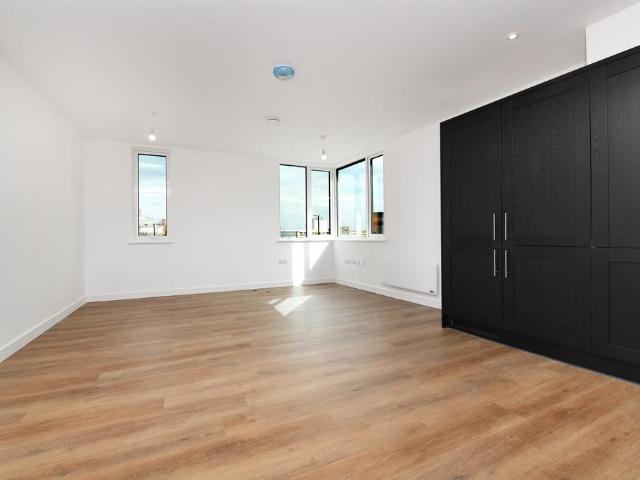 Flat for sale in Moulsham, Chelmsford