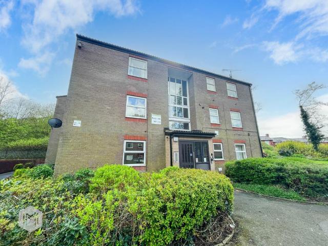 Flat for sale in Chapel Field, Bury
