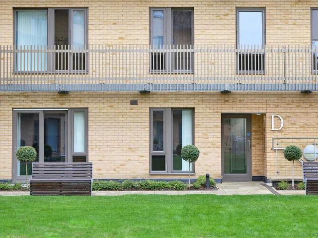 Flat for sale in Arbury, Cambridgeshire