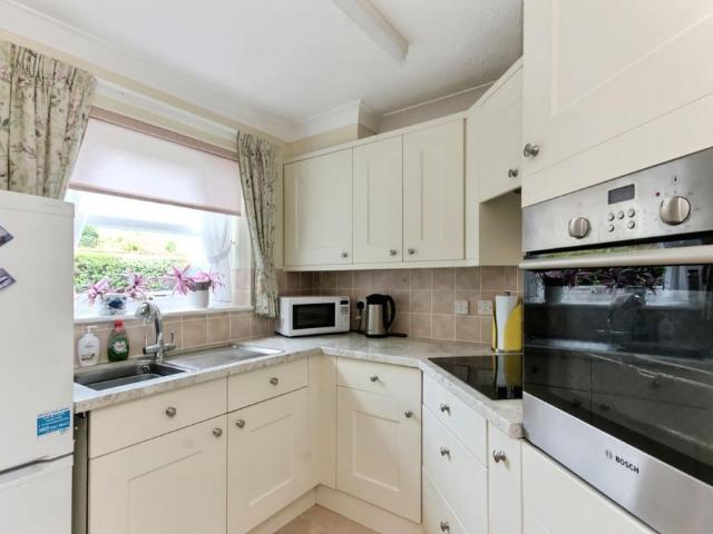 Flat for sale in Eastbourne, East Sussex