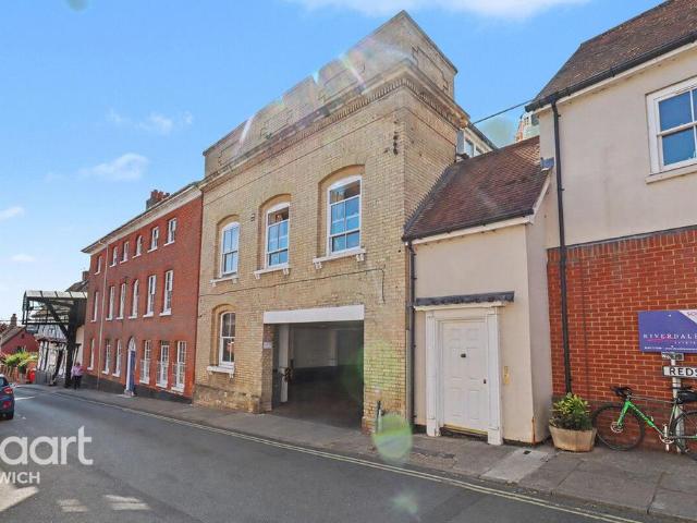 Flat for sale in Eastbridge, Suffolk