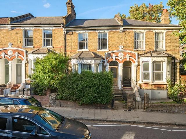 Flat for sale in London Borough of Lewisham, Greater London