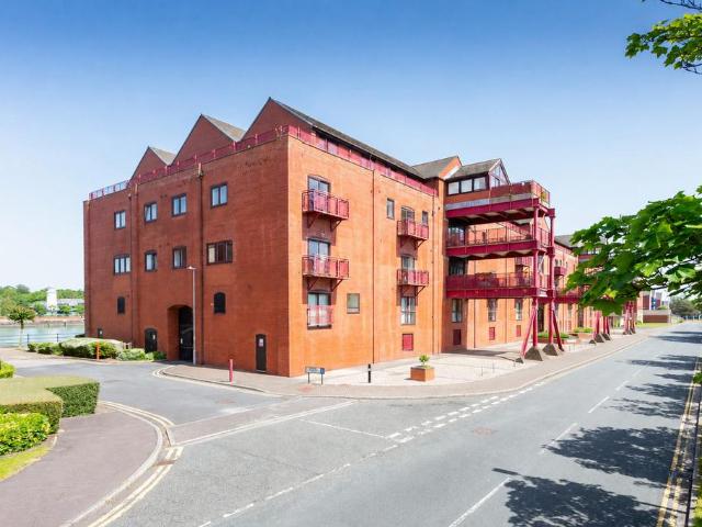 Flat for sale in Ashton-on-Ribble, Higher Bartle