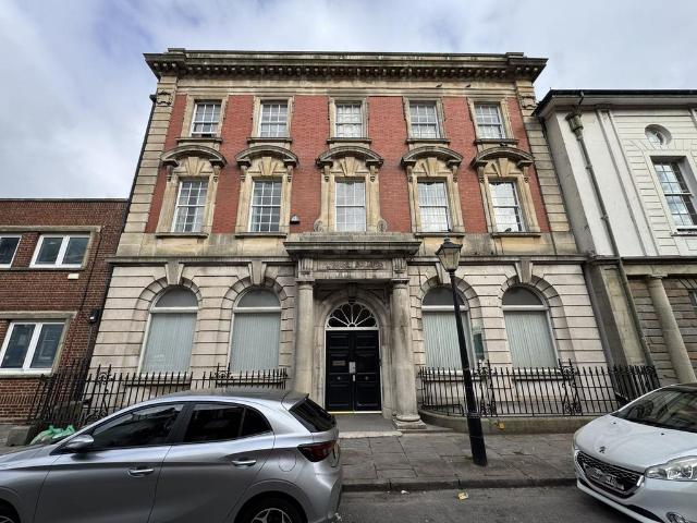 Flat for sale in SA1 Swansea Waterfront, Nangreaves