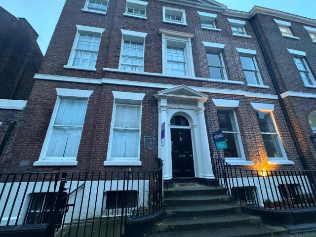 Flat for sale in Chinatown, Calderstones