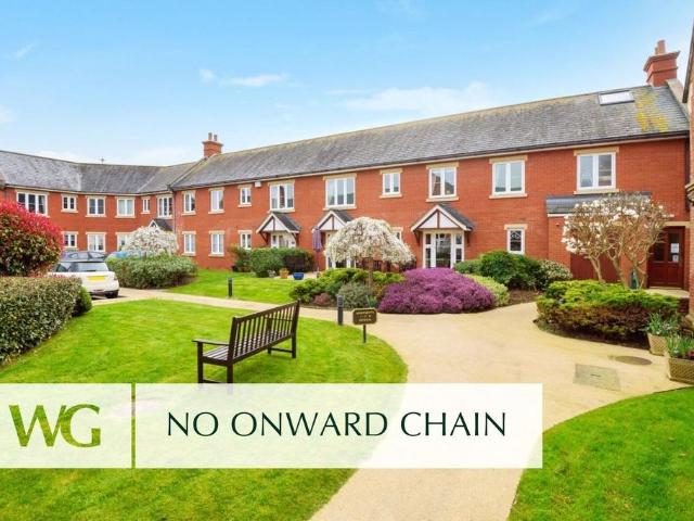 Flat for sale in Watergate, Devon