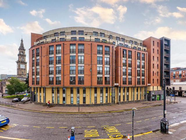 Flat for sale in Merchant City, Scotland