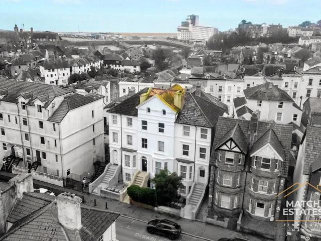 Flat for sale in Folkestone