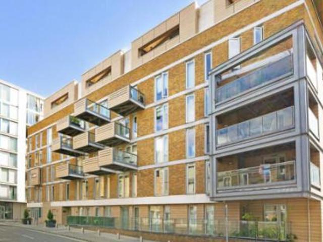 Flat for sale in Bermondsey, Greater London