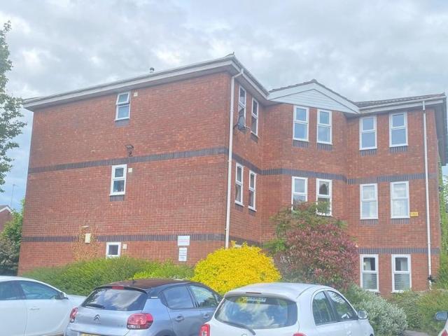 Flat for sale in Queen's Park, Blackburn