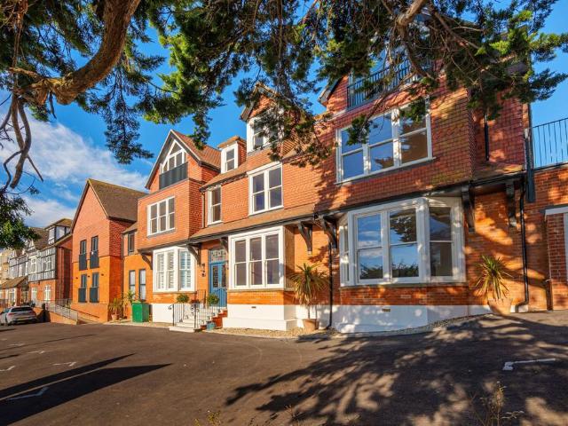 Flat for sale in Hythe, Folkestone