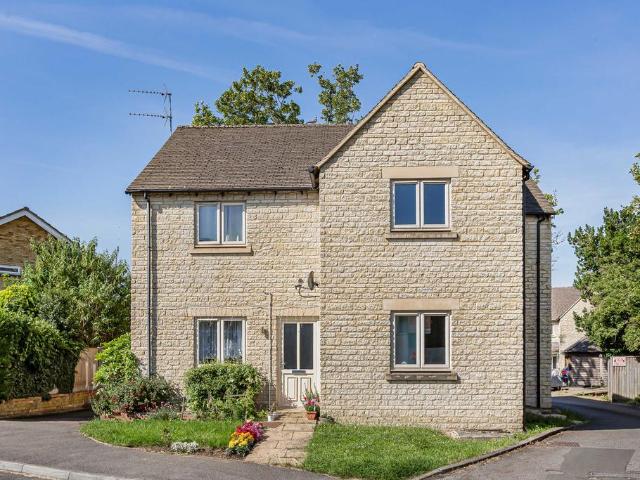 Flat for sale in Evershot, Oxfordshire