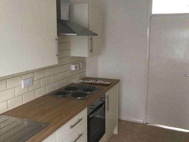Flat for sale in Hirwaun