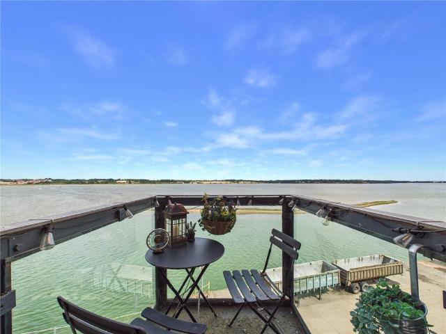 Flat for sale in Mistley, Dale Hill