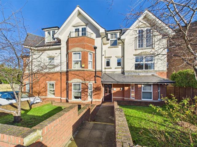 Flat for sale in Southbourne, Bournemouth