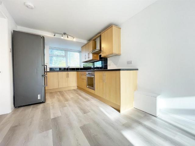 Flat for sale in Highfield, Pouchen End