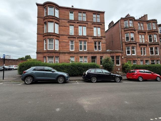 Flat for sale in North Woodside, Scotland