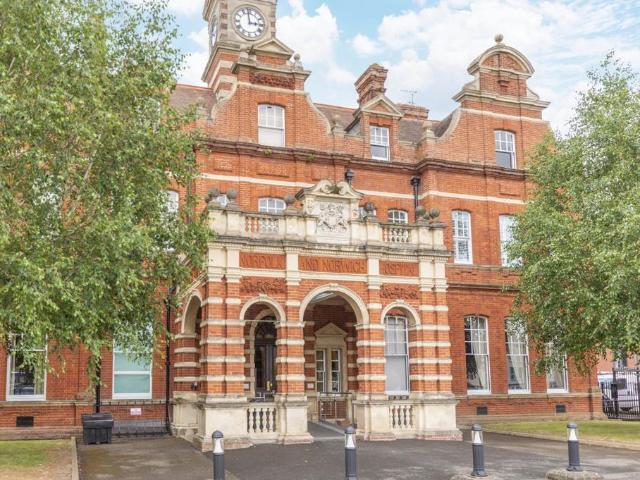 Flat for sale in Heigham Grove, East Bank