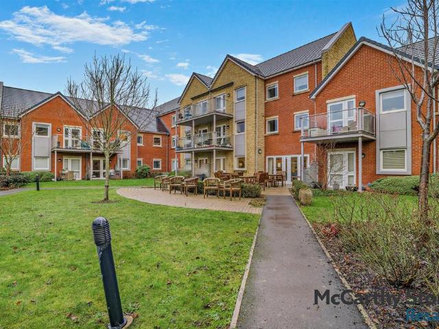 Flat for sale in Chippenham, Wiltshire