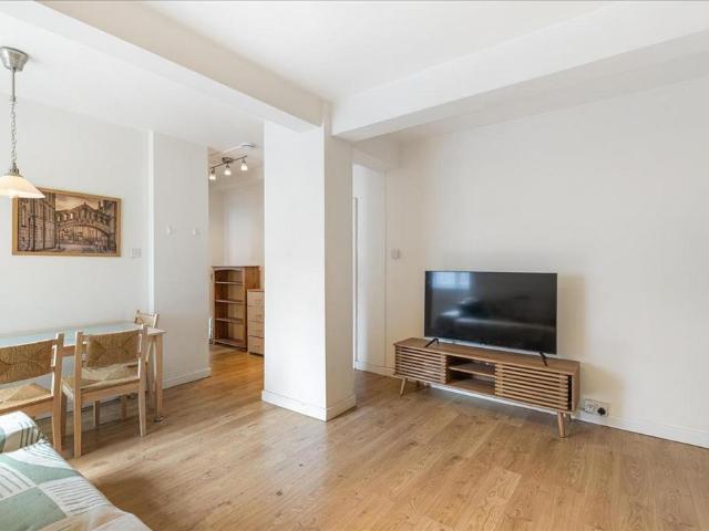 Flat for sale in West Kensington, Greater London