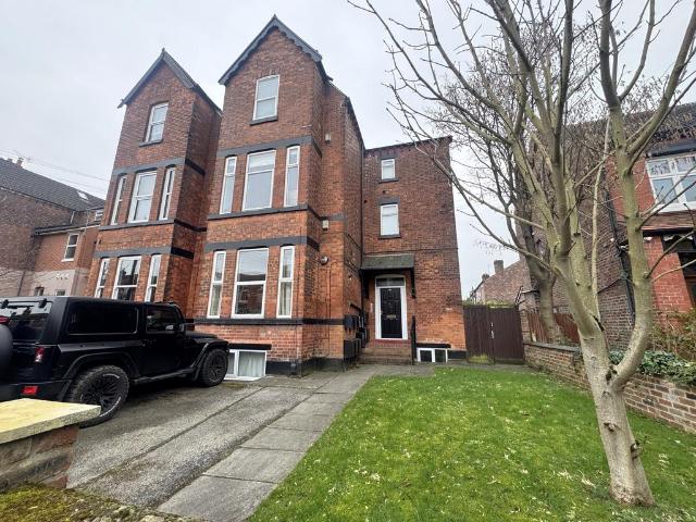 Flat for sale in Georgia, Greater Manchester