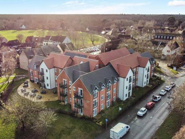 Flat for sale in Eastbridge, Suffolk