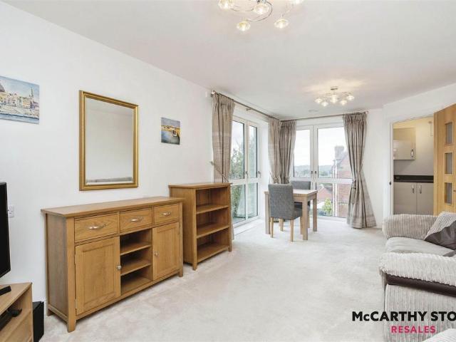Flat for sale in St James, Sandown Park
