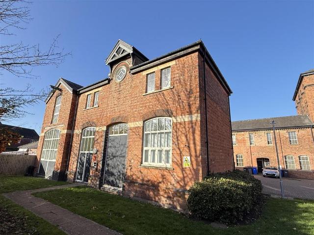 Flat for sale in Anglesey, Beamhurst
