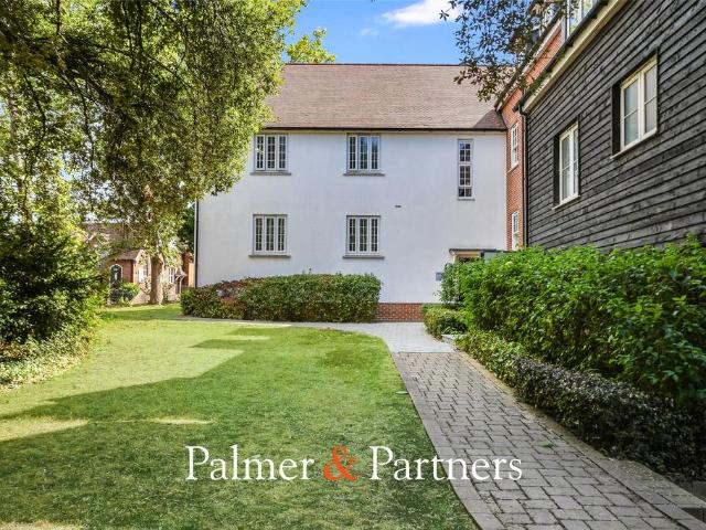 Flat for sale in Great Baddow, Chelmsford