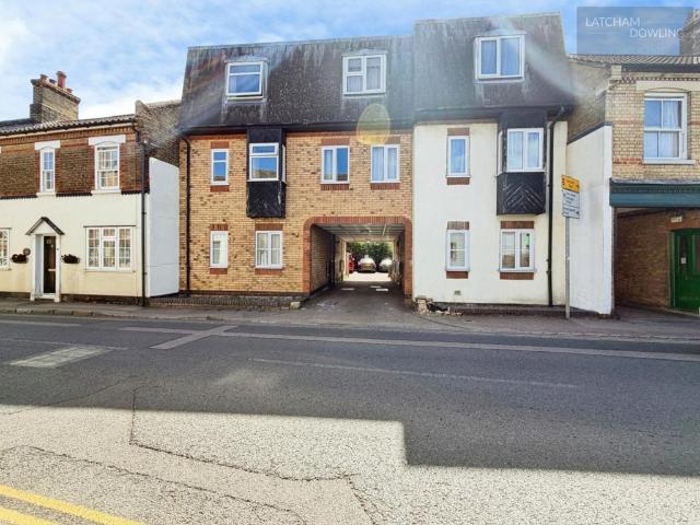 Flat for sale in Potton, Bedfordshire