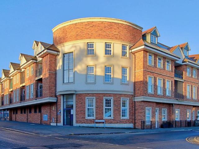 Flat for sale in Wokingham
