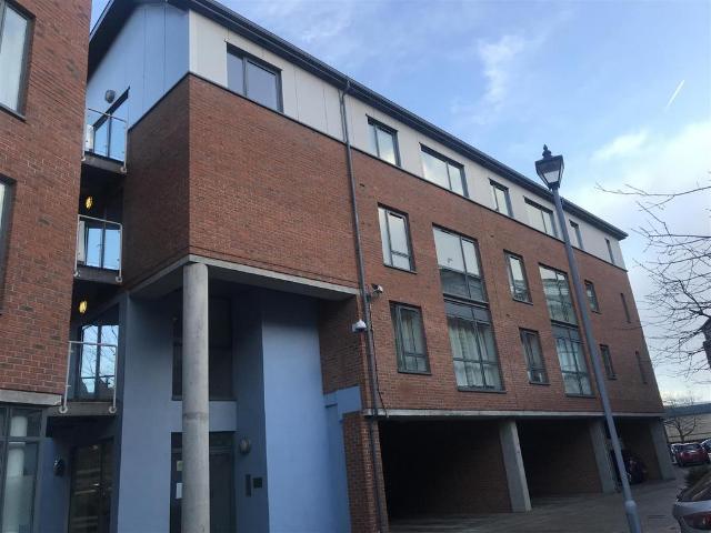 Flat for sale in Holbeck, West Yorkshire