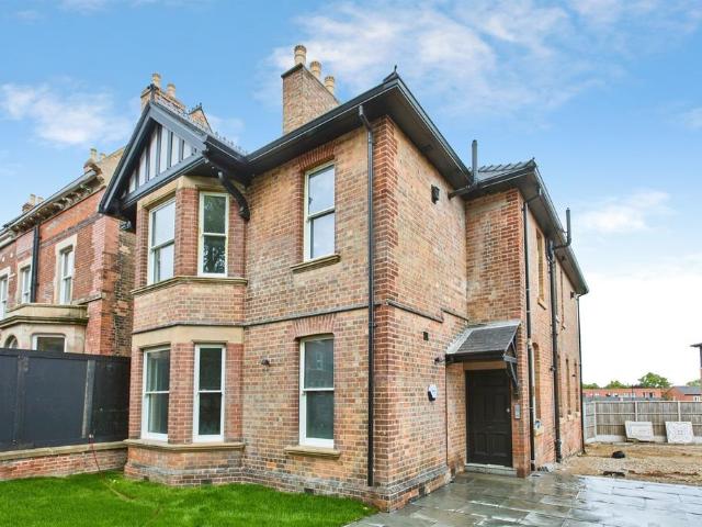 Flat for sale in New Normanton, East Midlands