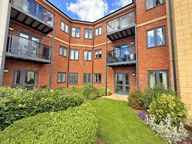 Flat for sale in Newby and Scalby, North Yorkshire