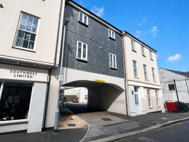 Flat for sale in St Neot, Cornwall