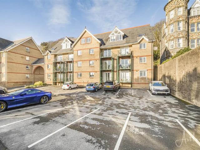 Flat for sale in Rotherslade, Newton