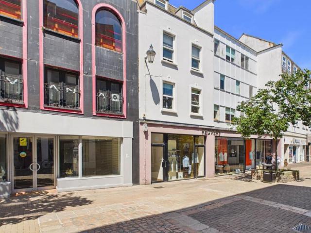 Flat for sale in St Helier, Greater London