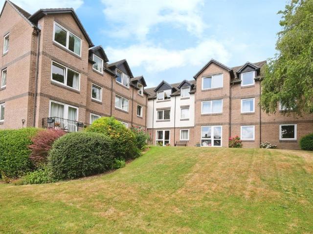 Flat for sale in Monmouth, Wales