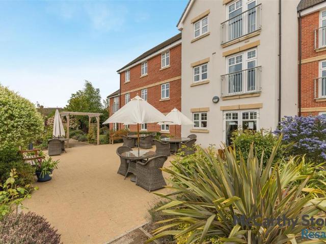 Flat for sale in Hatton Park, Wellingborough