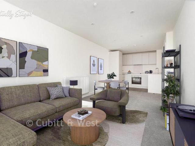 Flat for sale in Red Hill, Surrey