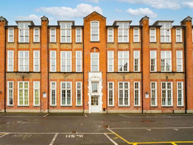 Flat for sale in Holloway, Lower Holloway