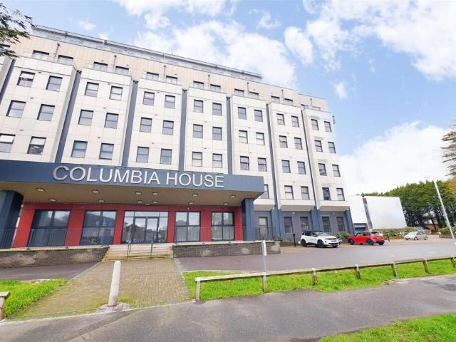 Flat for sale in Worthing, West Sussex