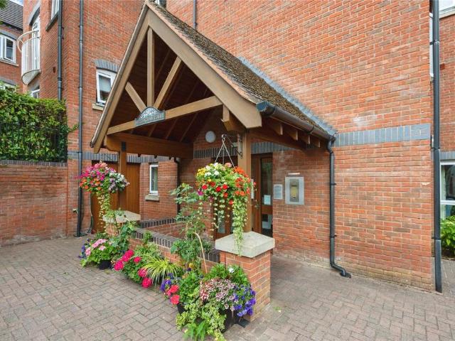 Flat for sale in Witton, Wychavon