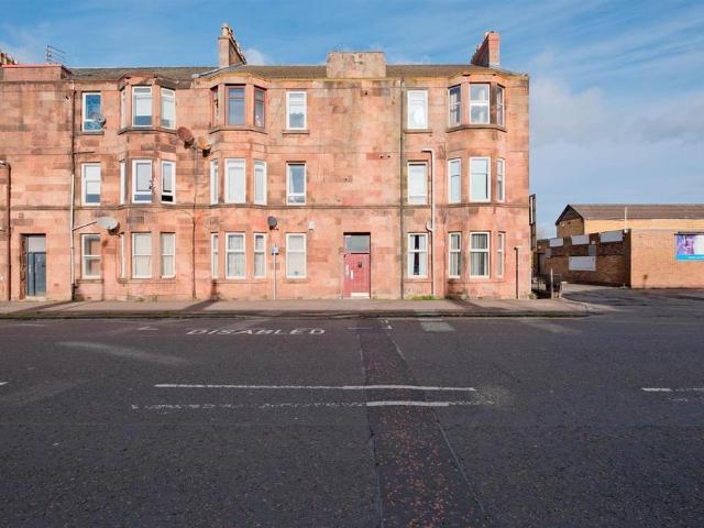 Flat for sale in Chantinghall, Hamilton