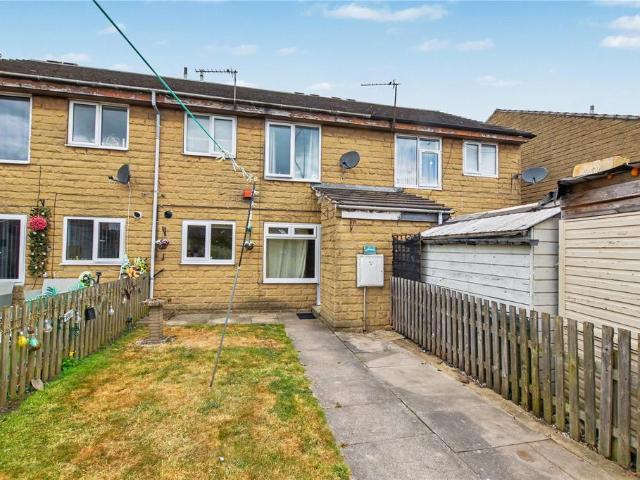 Flat for sale in West Yorkshire