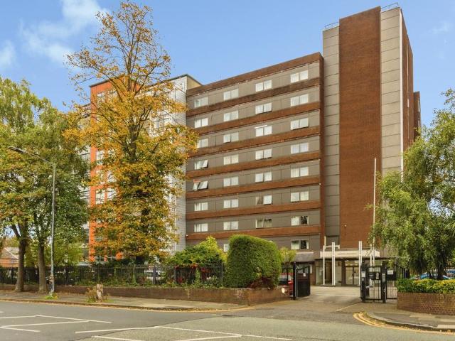 Flat for sale in Old Trafford, Trafford