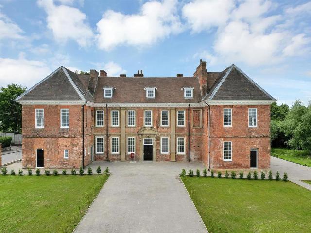 Flat for sale in Ollerton, Newark and Sherwood